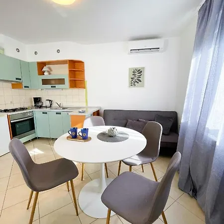 Apartman Inga Апартаменты *
