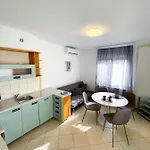 Apartman Inga דירה פולה