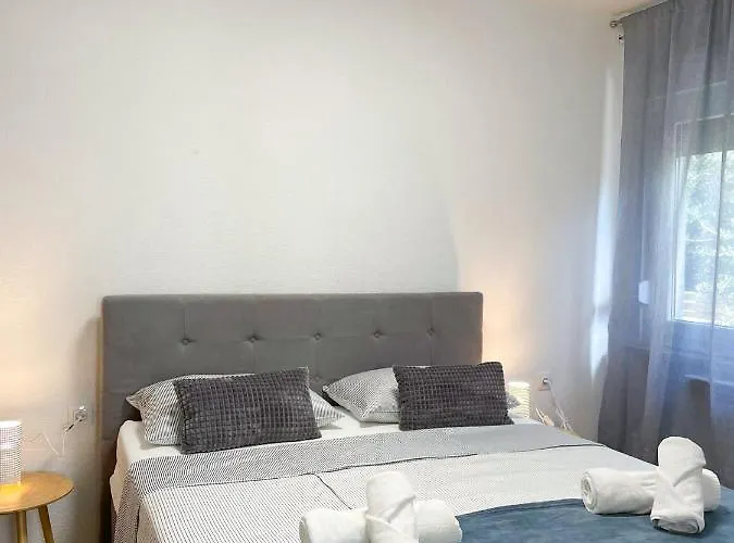 Apartman Inga Appartement *