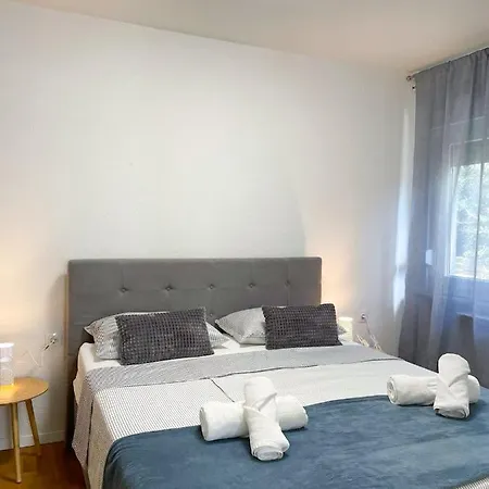 Apartman Inga Apartment *